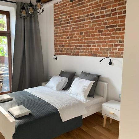 Nowe Apartamenty Zamkowa Vis A Vis Wawelu Krakau Exterior foto