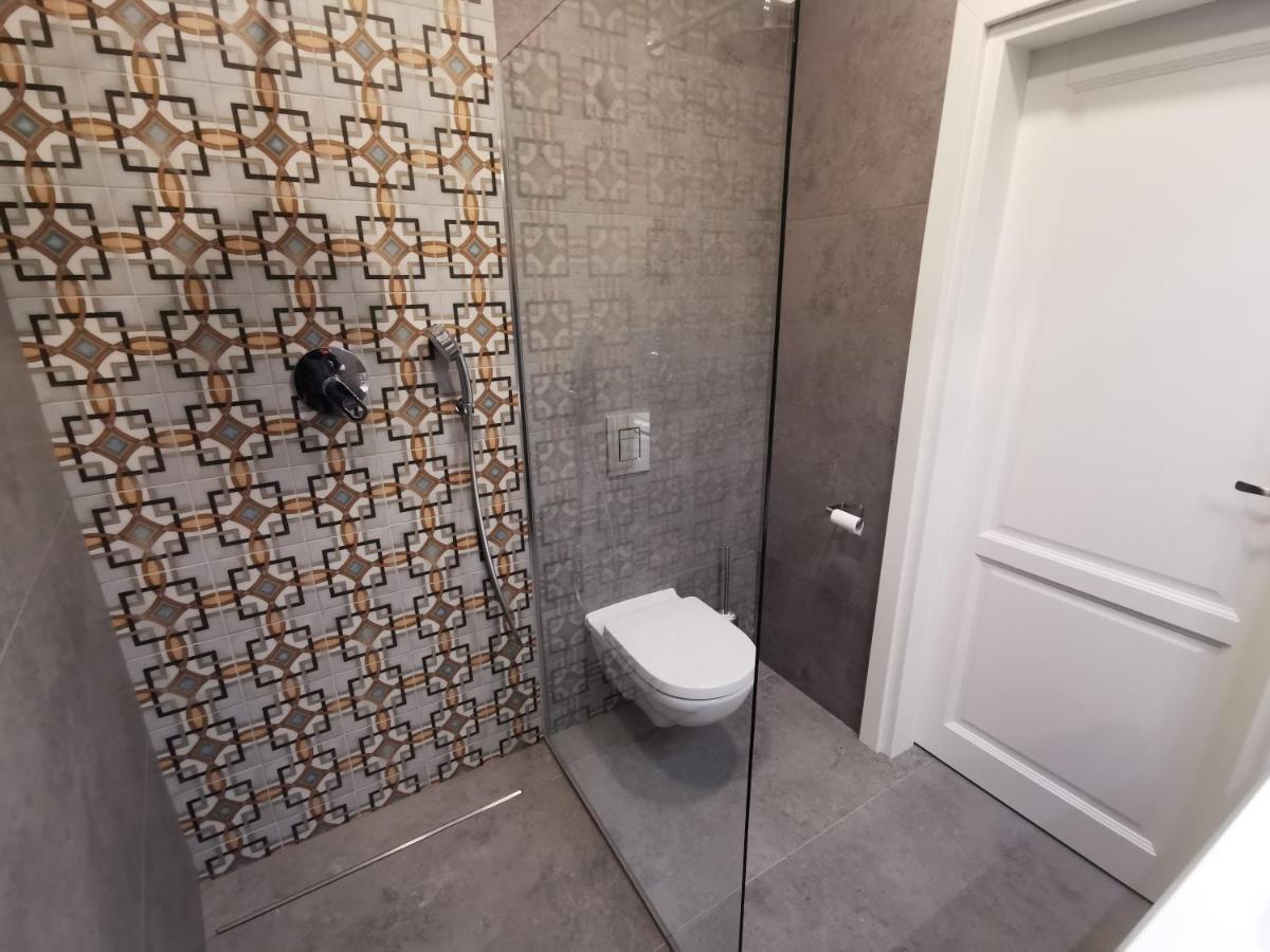 Nowe Apartamenty Zamkowa Vis A Vis Wawelu Krakau Exterior foto