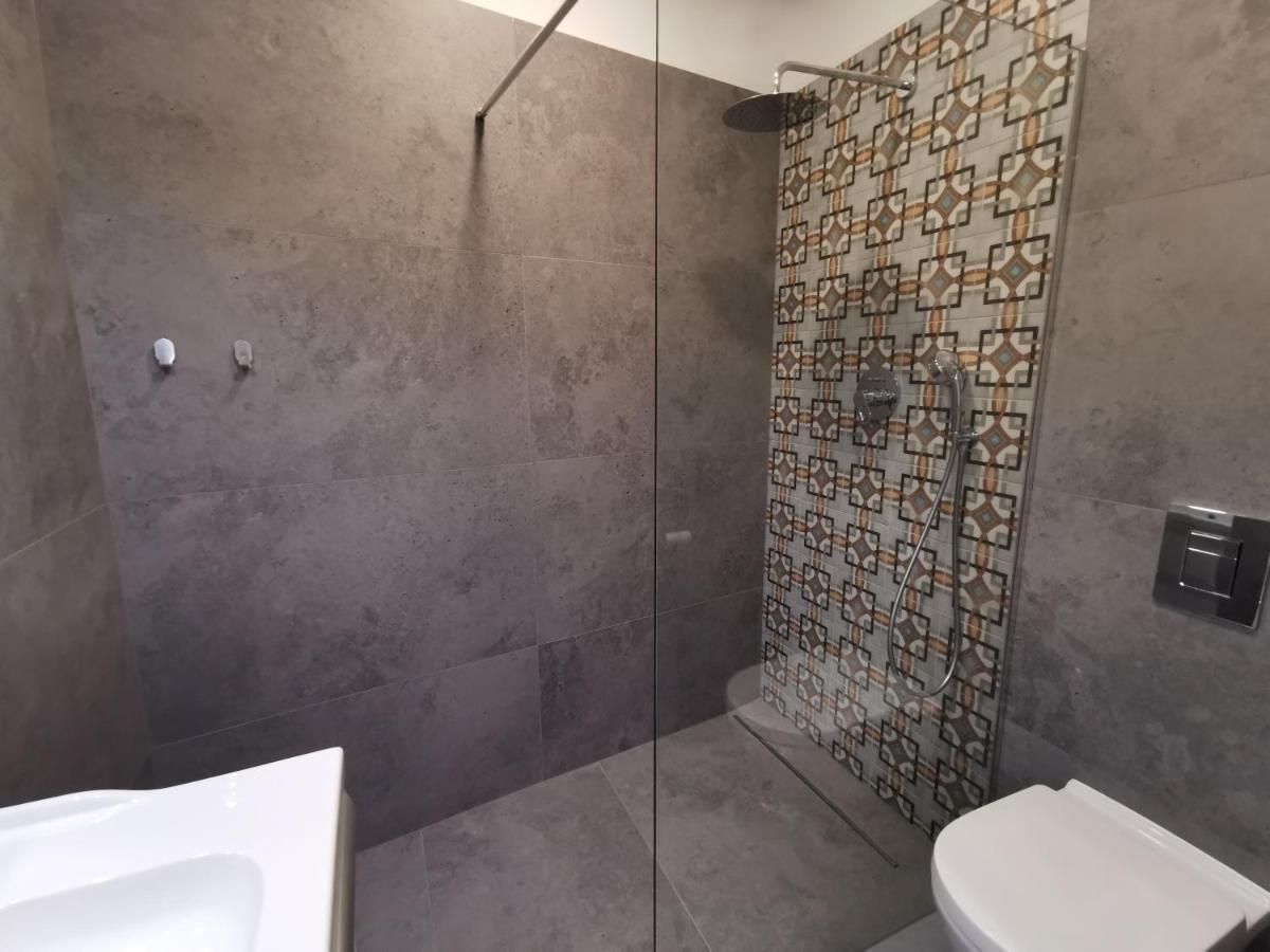 Nowe Apartamenty Zamkowa Vis A Vis Wawelu Krakau Exterior foto
