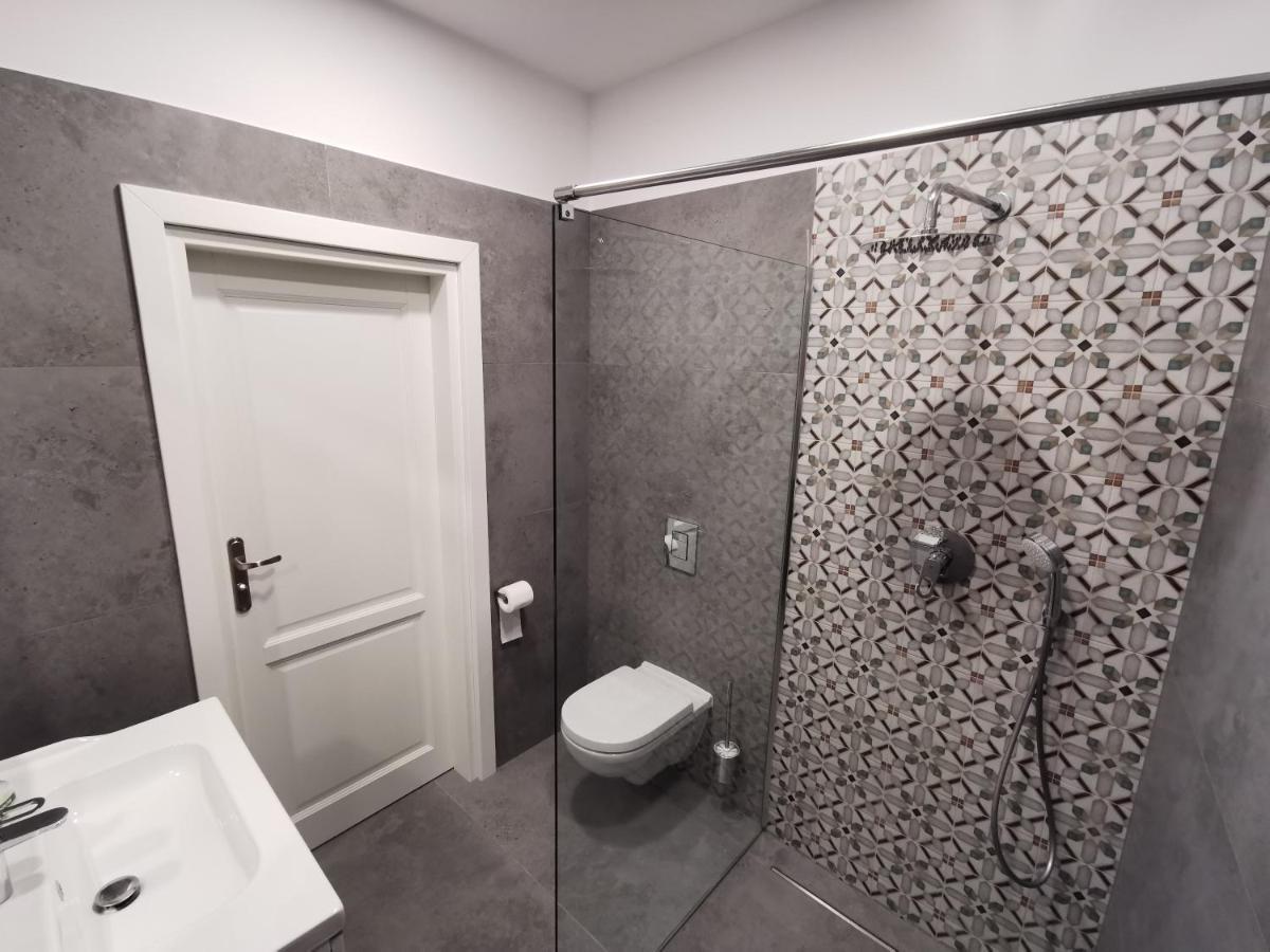 Nowe Apartamenty Zamkowa Vis A Vis Wawelu Krakau Exterior foto